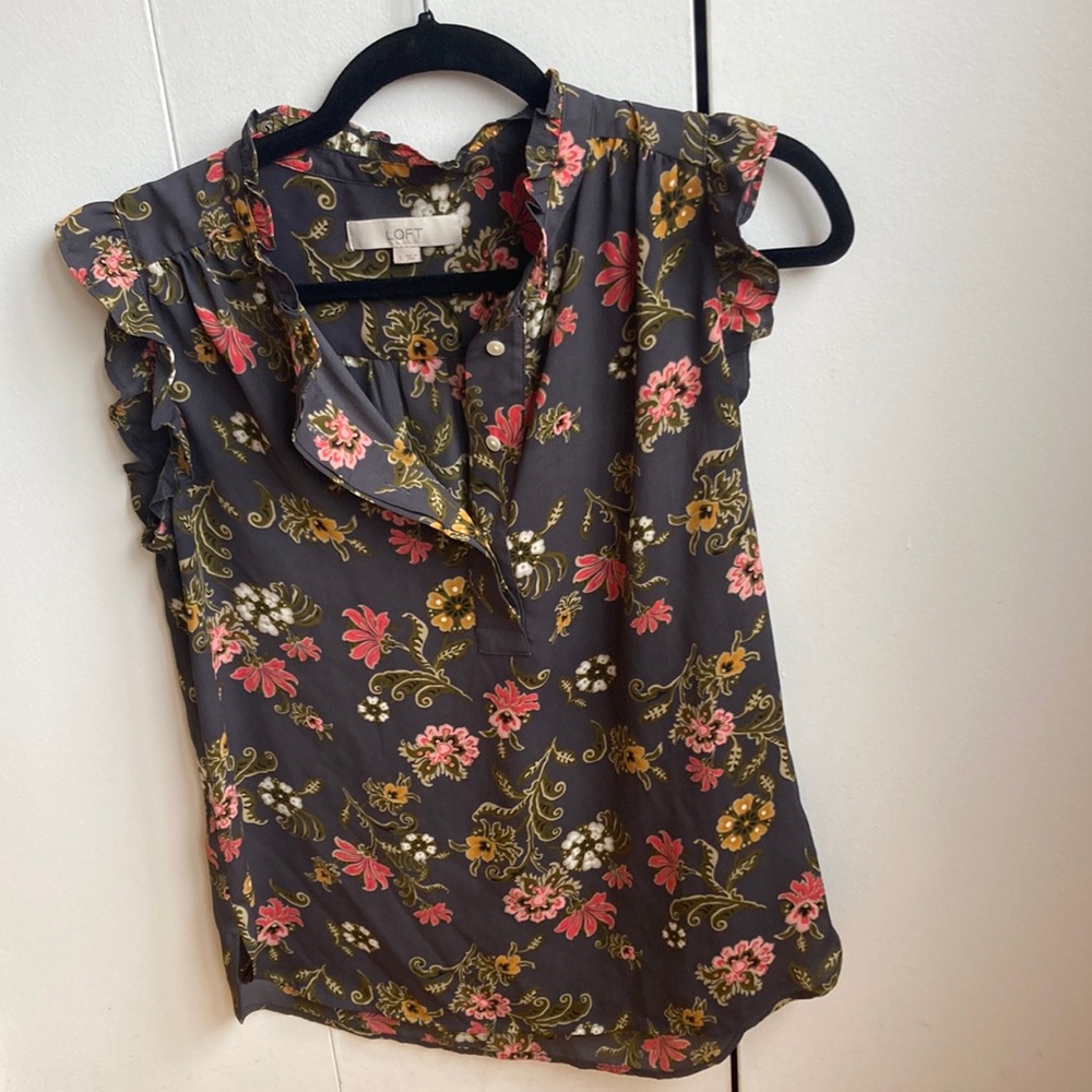 Loft grey floral ruffle blouse